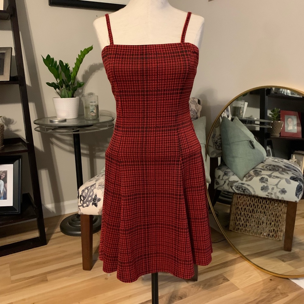 Hounds tooth dress ◾️🟥◾️